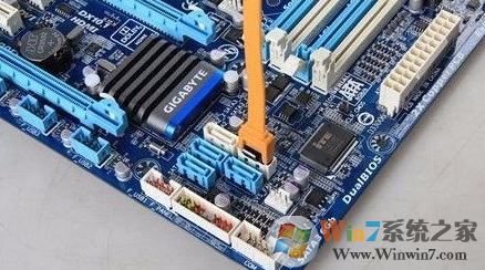 如何安裝雙硬盤？win7系統(tǒng)雙硬盤安裝使用方法