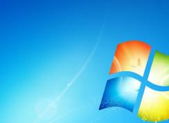 Win7桌面上什么應(yīng)用都沒有是什么原因？應(yīng)該怎么解決？