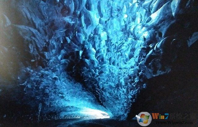 Win10開機后登錄界面沒有密碼輸入框怎么解決？