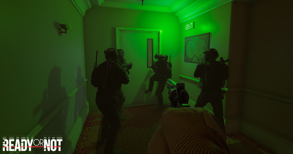 嚴陣以待十六項修改器電腦版